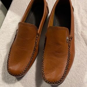 This Is a hand made shoes,
